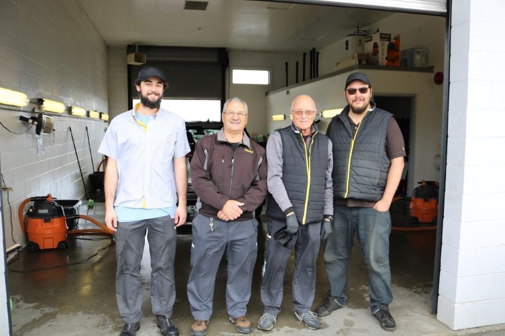 MoveUP members at Hertz Victoria Airport